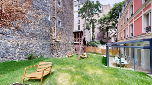 Neat and cosy double ensuite bedroom in 18th arrondissement