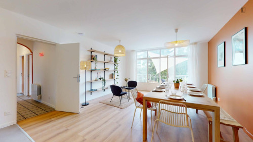 Good double bedroom near Parc de la Maison Blanche