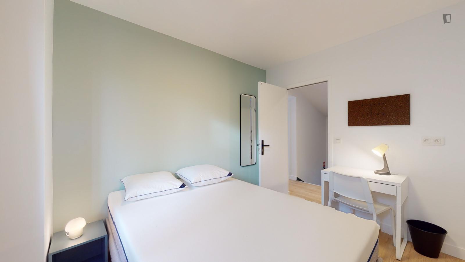  Nice Double Bedroom Near Square Robespierre  -  Nice double bedroom near Square Robespierre  - Gallery -  1