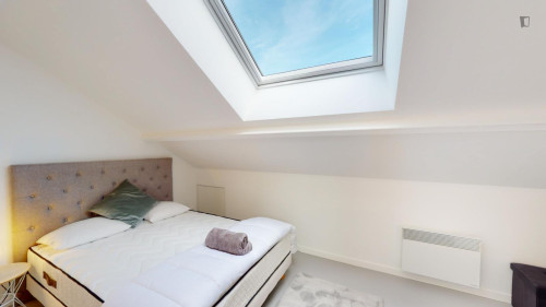 Cosy double ensuite bedroom in Ile Beaulieu