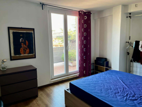 Room in Via Diego Angeli, Roma for 70 m² with 2 bedrooms