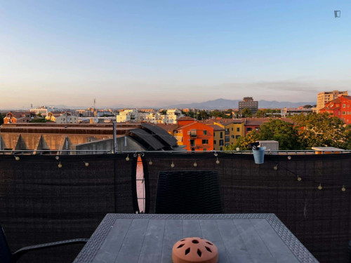 Room in Via Diego Angeli, Roma for 70 m² with 2 bedrooms