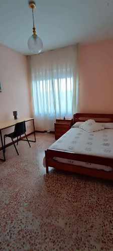 Room in Calle Condes de Crespo Rascón, Salamanca for 130 m² with 6 bedrooms - Gallery - 5