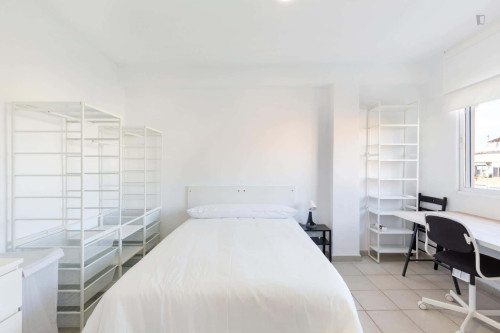Room with 4 bedrooms