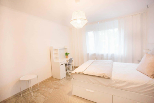 Room in Lübener Weg, Berlin for 86 m² with 3 bedrooms