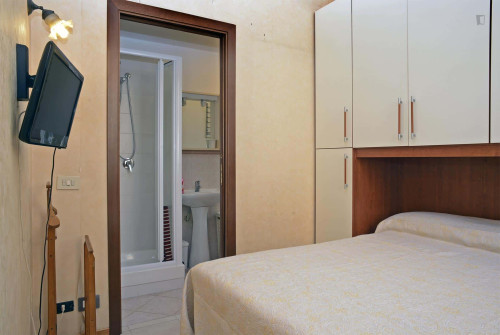 Room in Viale di Trastevere, Roma for 55 m² with 3 bedrooms