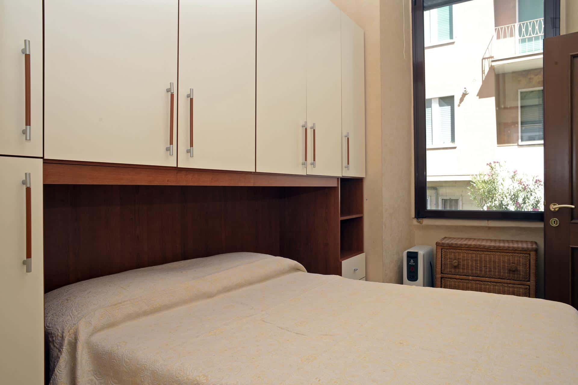  Room In Viale Di Trastevere, Roma For 55 M² With 3 Bedrooms  -  Room in Viale di Trastevere, Roma for 55 m² with 3 bedrooms  - Gallery -  1