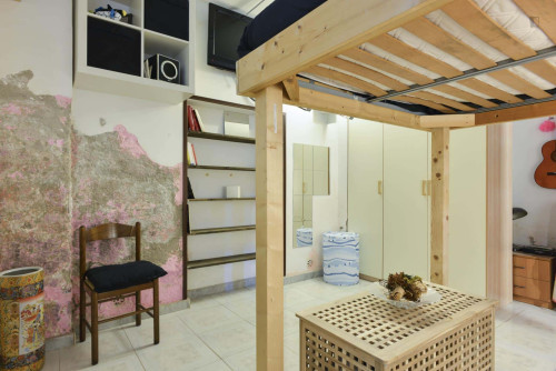 Room in Via dei Campani, Roma for 48 m² with 2 bedrooms