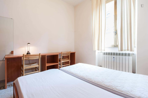Room in Via Acireale, Roma for 70 m² with 2 bedrooms