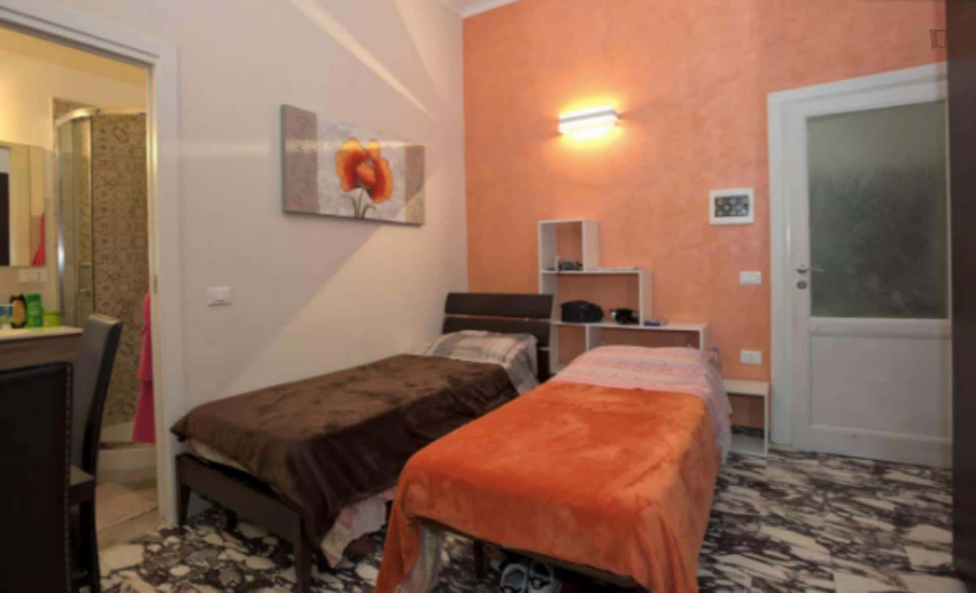  Room In Via Albalonga, Roma For 87 M² With 3 Bedrooms  -  Room in Via Albalonga, Roma for 87 m² with 3 bedrooms  - Gallery -  1