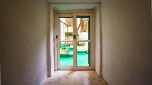 Comfy 2-bedroom flat with a patio, near Escola Superior de Educação Almeida Garrett - Gallery - 9