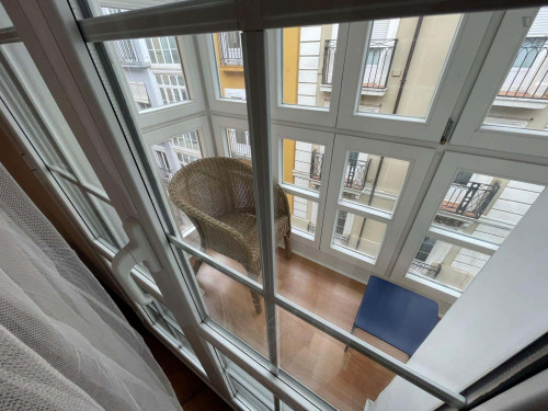 Apartment in Calle de la Puebla, Burgos for 65 m² with 3 bedrooms - Gallery - 18