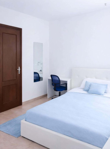 Room in Via Vittorio Bottego, Padova for 100 m² with 4 bedrooms