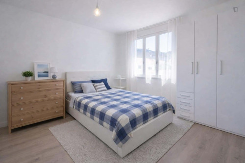 Room in Via Sorio, Padova for 130 m² with 4 bedrooms