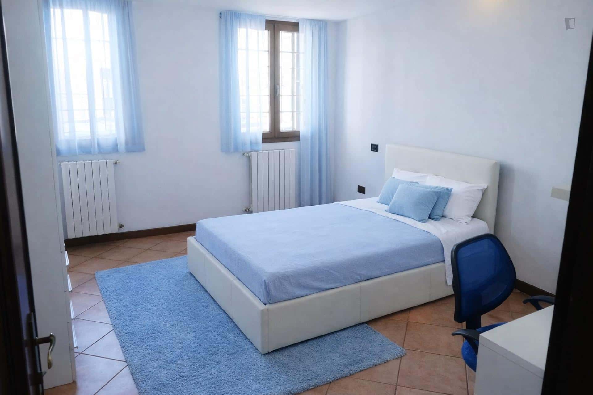  Room In Via Vittorio Bottego, Padova For 100 M² With 4 Bedrooms  -  Room in Via Vittorio Bottego, Padova for 100 m² with 4 bedrooms  - Gallery -  1