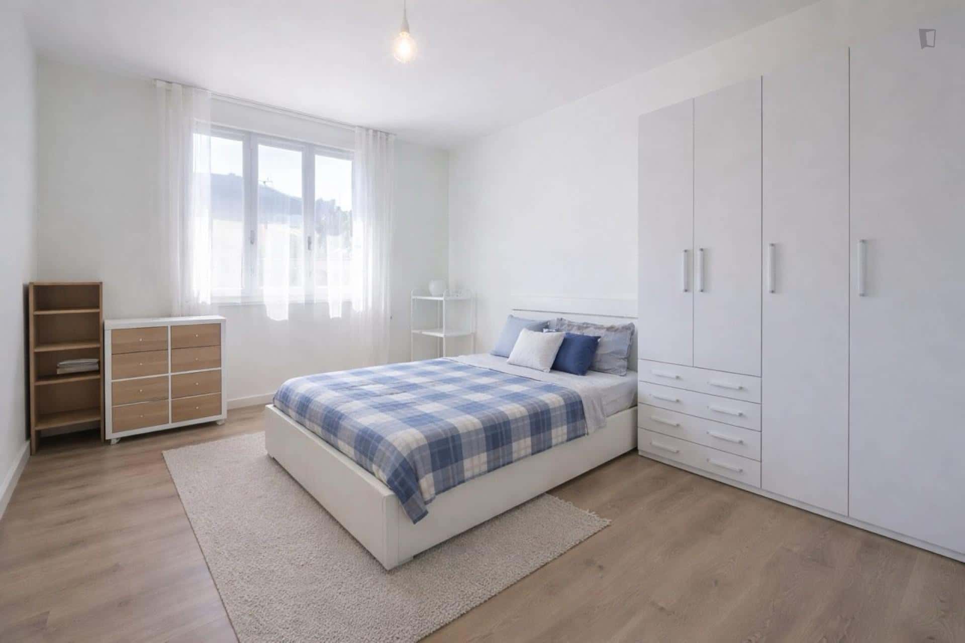  Room In Via Sorio, Padova For 130 M² With 4 Bedrooms  -  Room in Via Sorio, Padova for 130 m² with 4 bedrooms  - Gallery -  1