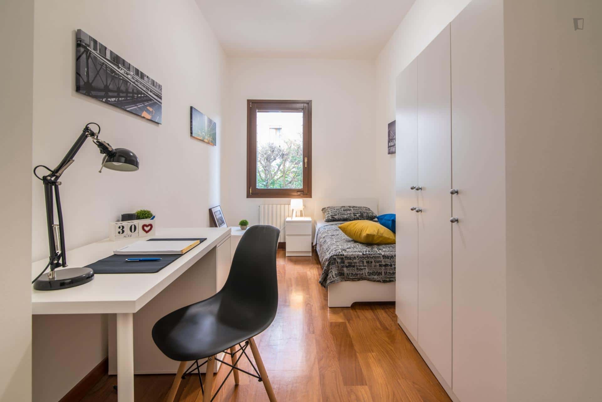  Room In Via Palestro, Padova With 7 Bedrooms  -  Room in Via Palestro, Padova with 7 bedrooms  - Gallery -  1