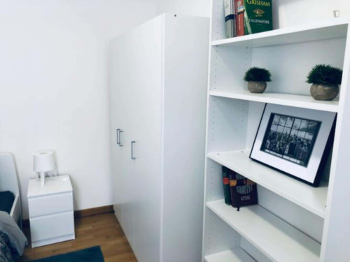 Room in Via Palestro, Padova with 7 bedrooms