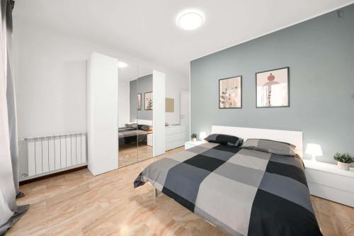 Room in Via Pietro Selvatico, Padova for 130 m² with 6 bedrooms