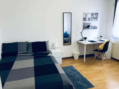 Room in Via Palestro, Padova with 7 bedrooms