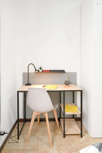 Room in Via Pietro Selvatico, Padova for 130 m² with 6 bedrooms