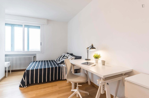 Room in Piazzale della Stazione, Padova with 5 bedrooms