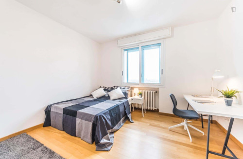 Room in Piazzale della Stazione, Padova with 5 bedrooms