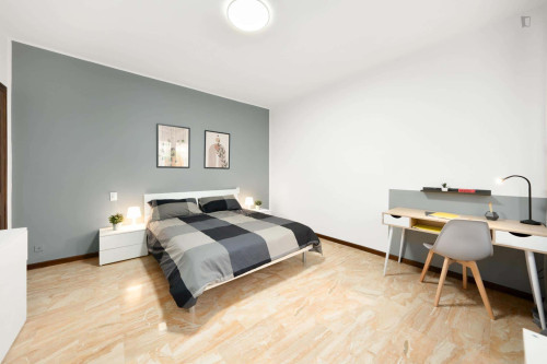 Room in Via Pietro Selvatico, Padova for 130 m² with 6 bedrooms