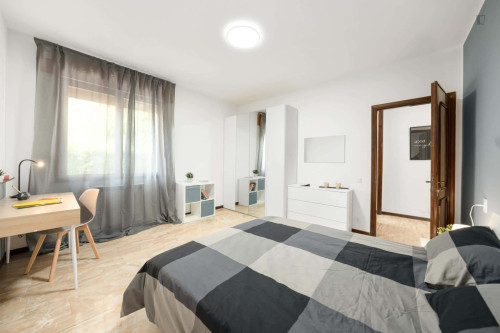 Room in Via Pietro Selvatico, Padova for 130 m² with 6 bedrooms