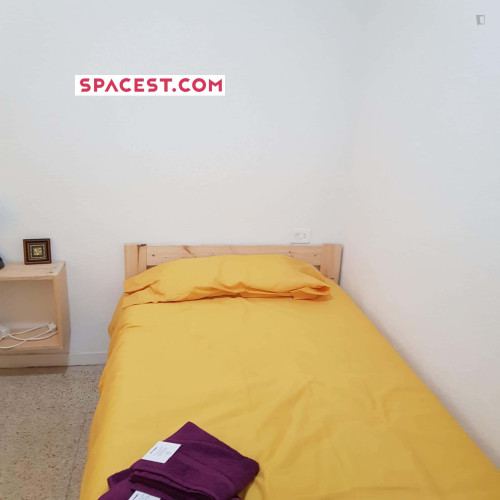 Room in Calle Conde de Cabarrús, Salamanca with 3 bedrooms - Gallery - 6
