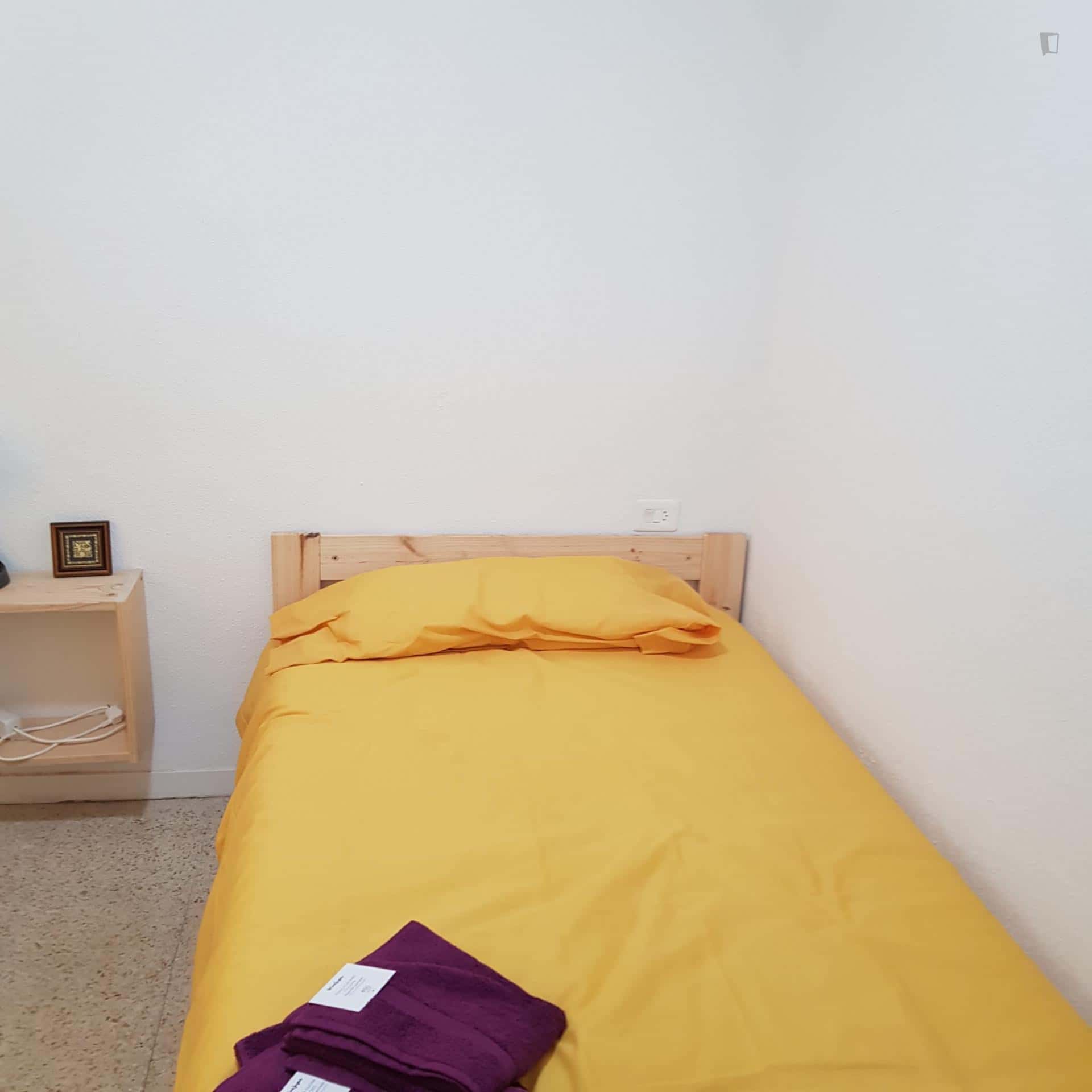 Room In Calle Conde De Cabarrús, Salamanca With 3 Bedrooms - 2