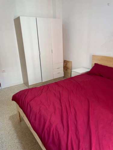 Room in Calle Conde de Cabarrús, Salamanca with 3 bedrooms