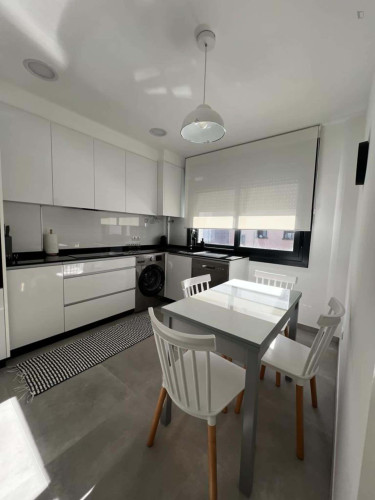 Apartment in Rúa Troncoso, Vigo for 110 m² with 3 bedrooms - Gallery - 8