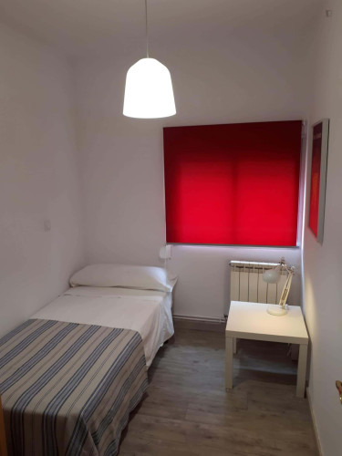 Apartment in Grupo los Pinares, Santander with 3 bedrooms