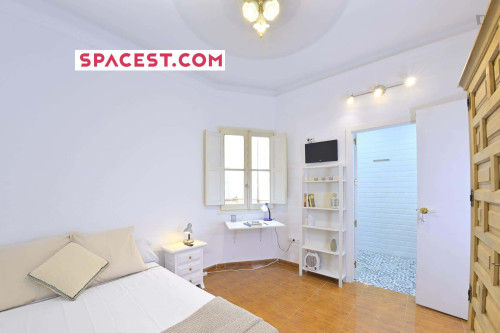 Room in Calle Luis Braille, Alicante (Alacant) with 3 bedrooms - Gallery - 12