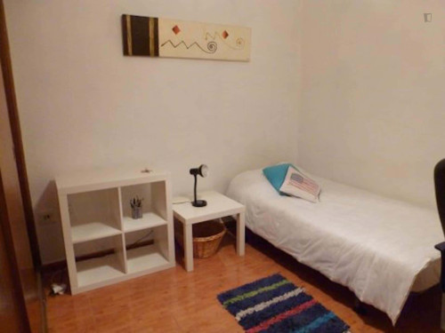 Room in Calle Luis Braille, Alicante (Alacant) with 3 bedrooms