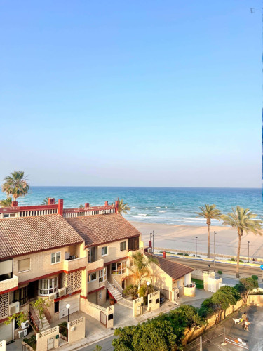 Apartment in Avenida Jaime I el Conquistador, Alicante for 70 m² with 2 bedrooms