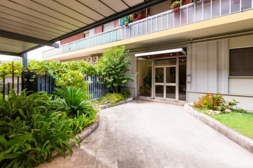 Cool single bedroom in Quartiere VI Tiburtino