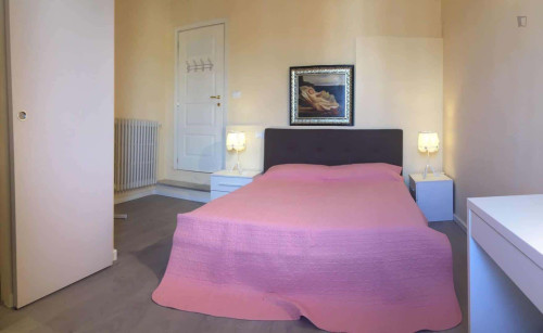 Room in Via dell'Anconella, Firenze for 66 m² with 2 bedrooms