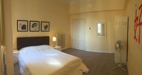 Room in Via dell'Anconella, Firenze for 66 m² with 2 bedrooms