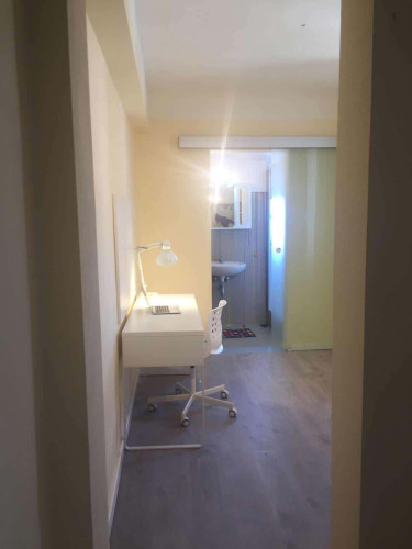 Room in Via dell'Anconella, Firenze for 66 m² with 2 bedrooms