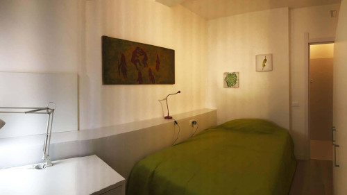Room in Via Guelfa, Firenze with 4 bedrooms