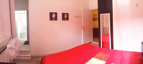 Room in Via Guelfa, Firenze with 4 bedrooms