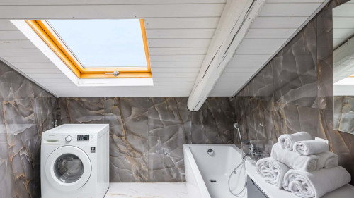Cozy Slooping Rooftop - Gallery - 26