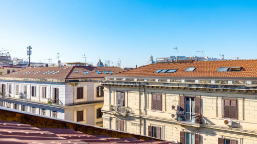 Cozy Slooping Rooftop - Gallery - 12