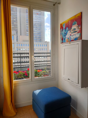 Charming Studio with Large Balcony and air condition and elevator ( 6th floor) | Metro Chevaleret