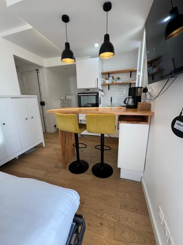 Charming Studio with Large Balcony and air condition and elevator ( 6th floor) | Metro Chevaleret  - Gallery -  5