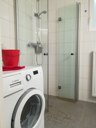 All-inclusive 2-room apartment (54 sqm), located close to Bonn city center—offering you relaxed, quiet privacy—featuring comfortable furnishings, a clean design, and fast Wi-Fi