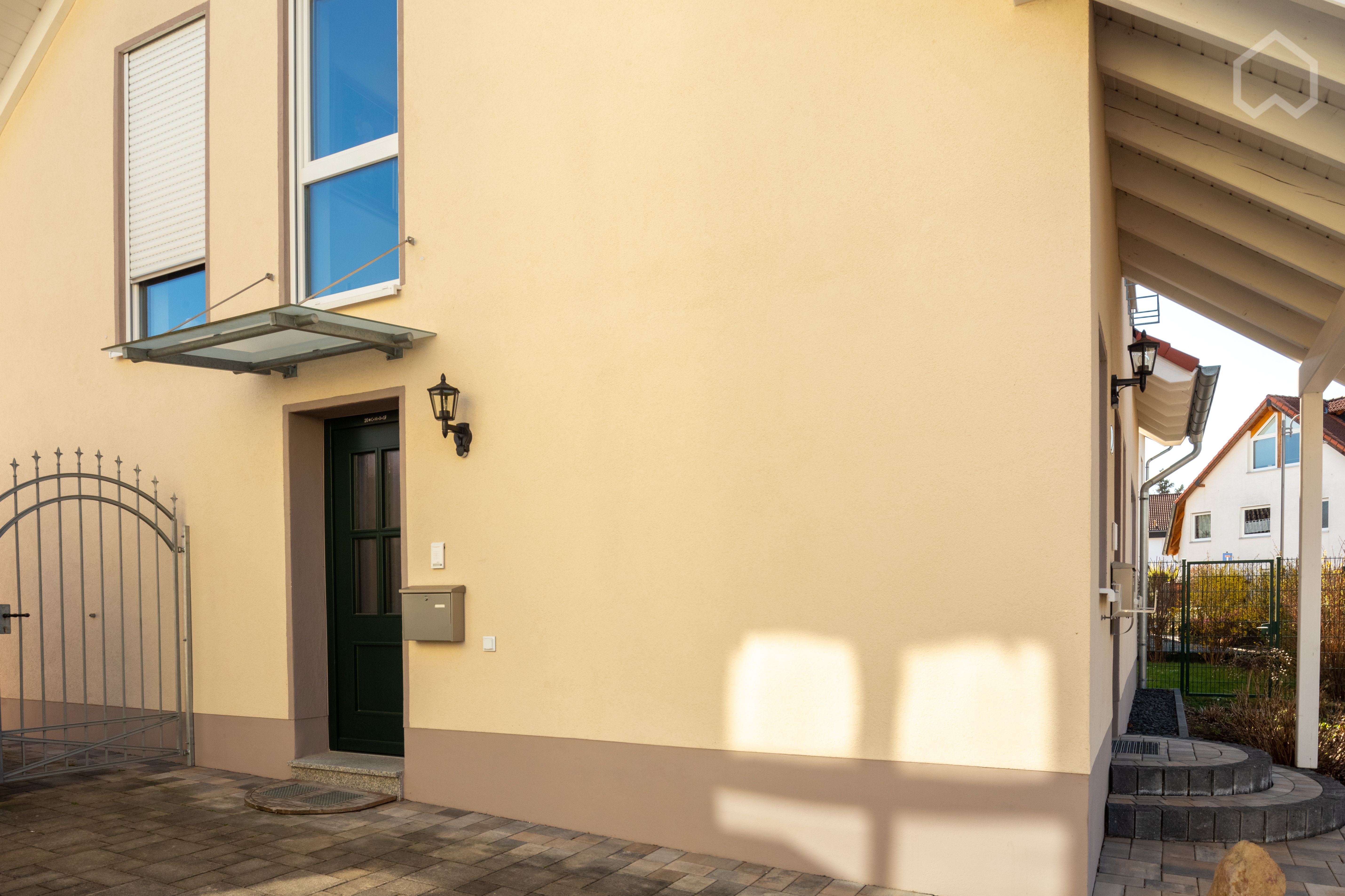 All-Inclusive 2-Room Apartment (54 Sqm), Located Close To Bonn City Center—offering You Relaxed, Qui - All-inclusive 2-room apartment (54 sqm), located close to Bonn city center—offering you relaxed, quiet privacy—featuring comfortable furnishings, a clean design, and fast Wi-Fi - Gallery - 1