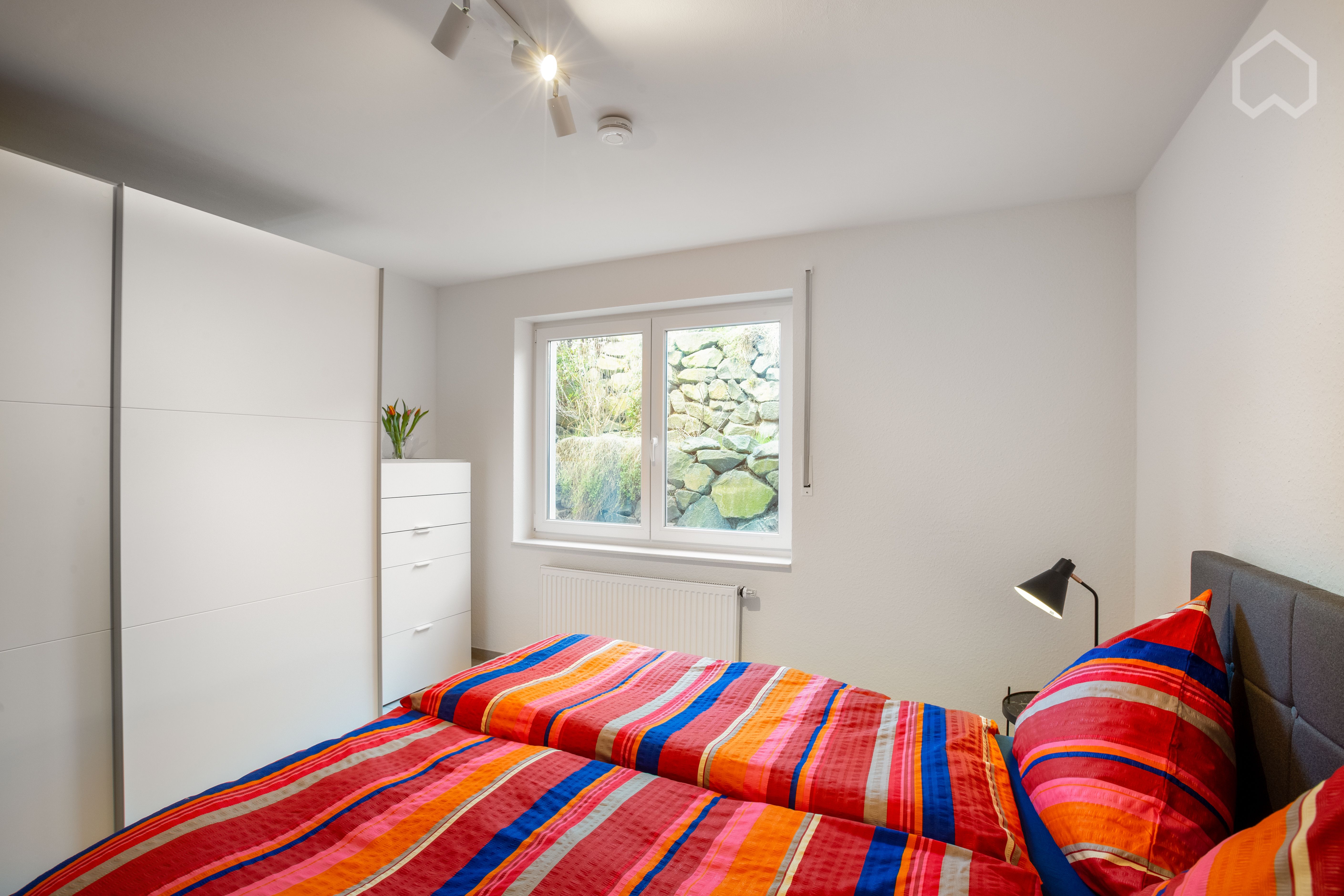 All-Inclusive 2-Room Apartment (54 Sqm), Located Close To Bonn City Center—offering You Relaxed, Qui - All-inclusive 2-room apartment (54 sqm), located close to Bonn city center—offering you relaxed, quiet privacy—featuring comfortable furnishings, a clean design, and fast Wi-Fi - Gallery - 15